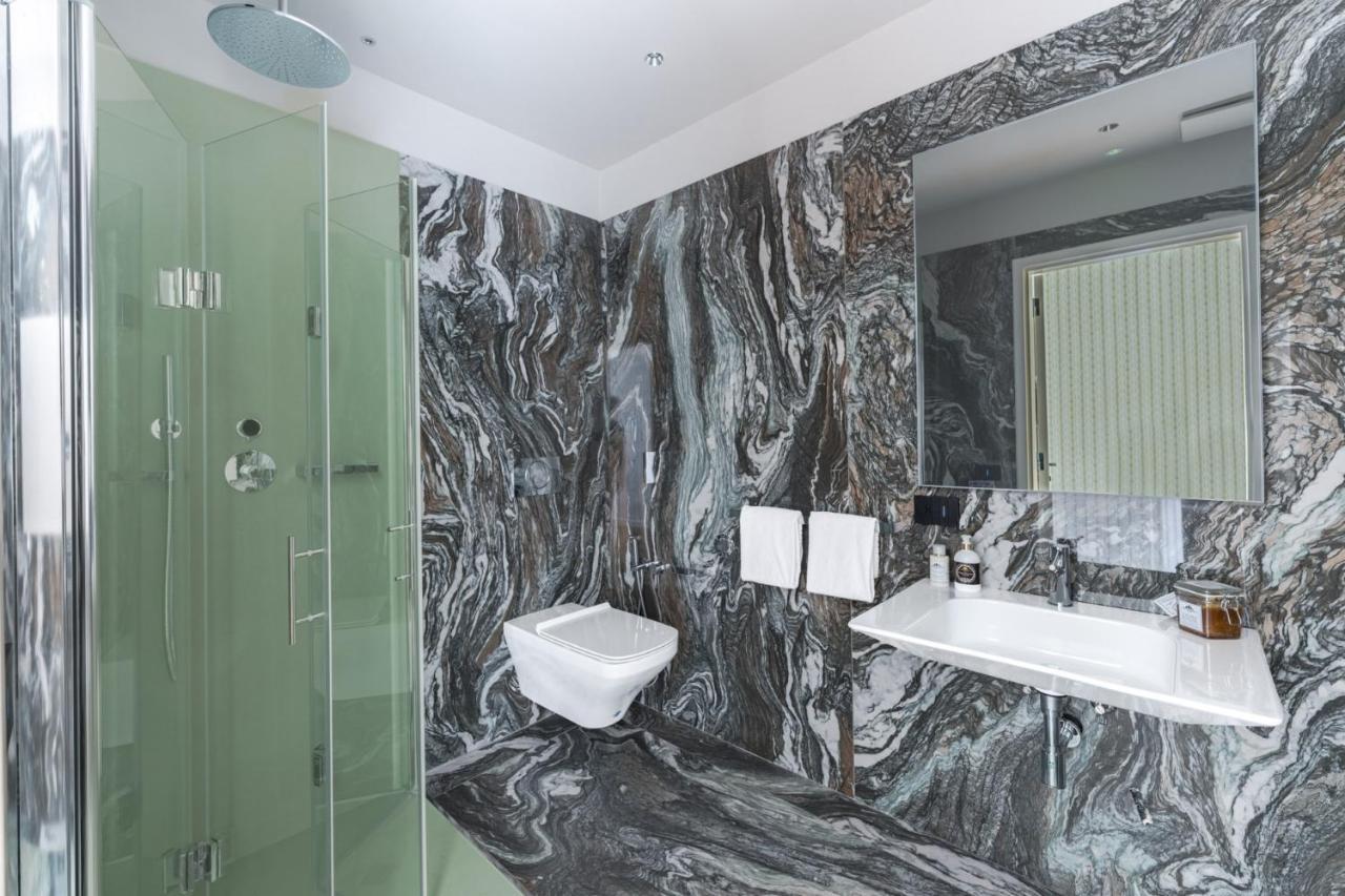 Apartments Florence - Palazzo Signoria Luxury Apartments 10- Giuditta Bagian luar foto